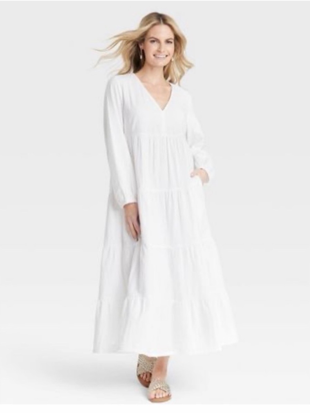 Universal Thread White V-Neck Tiered Maxi Dress. Size M - Picture 2 of 4